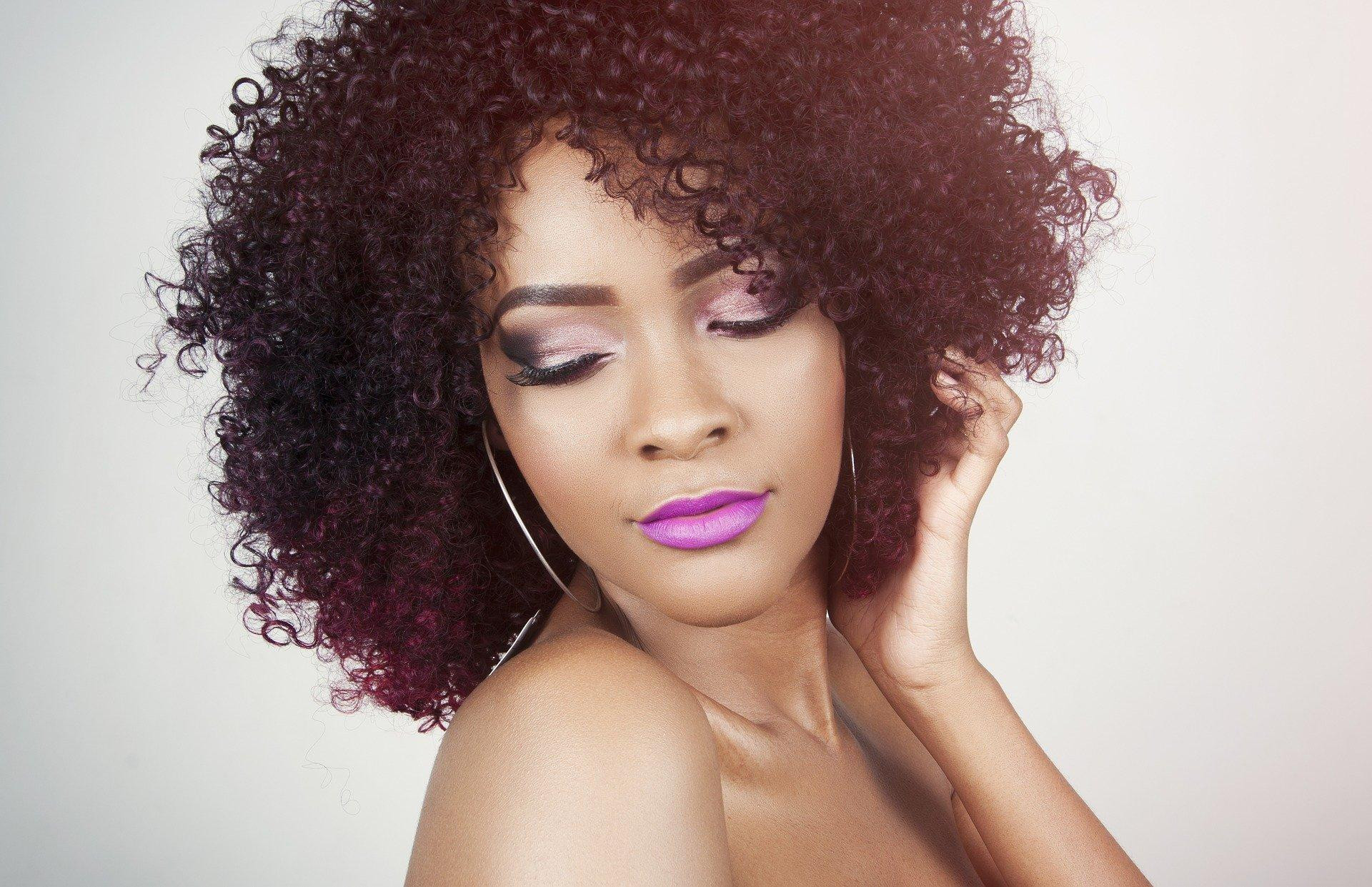 Coloration cheveux afro : Quelle marque choisir ? CindyHairShop